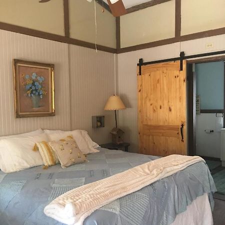Acorn Hideaways Canton Sweet Tweet Guesthouse King Bed 外观 照片