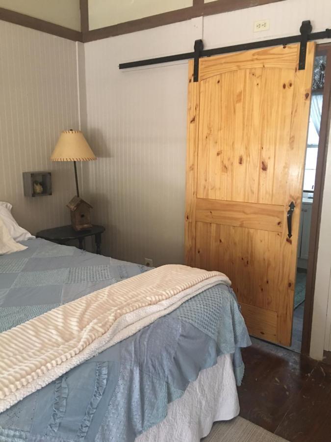 Acorn Hideaways Canton Sweet Tweet Guesthouse King Bed 外观 照片